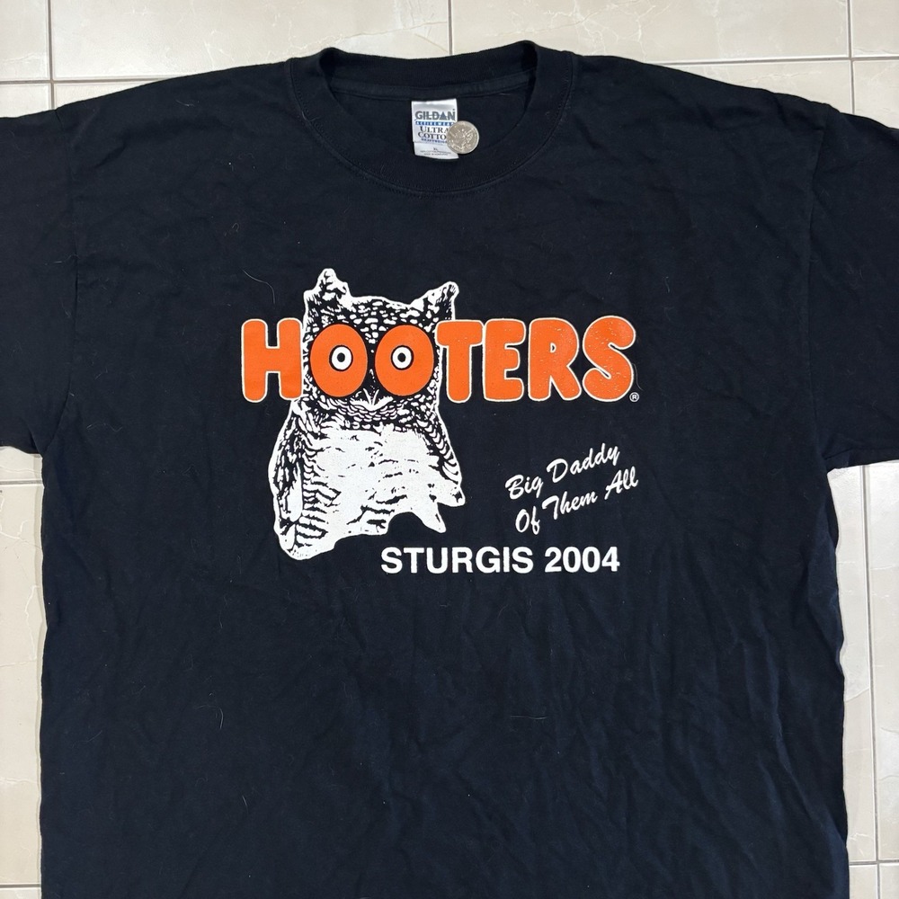 Vintage Hooters T Shirt Sturgis Biker Tee Black Men's XL Y2K Motorcycle Wings
